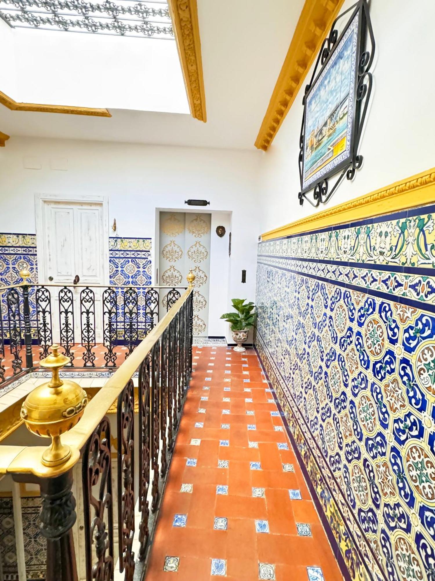 Palace House Hercules - Apartments إشبيلية المظهر الخارجي الصورة